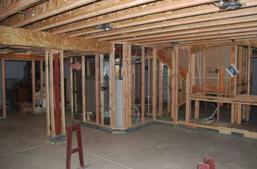 地下室潮湿，防潮, 地基墙壁，basement framing